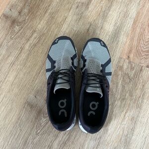 On Running Men's Cloud Shoes in Black/Slate Size 8.5